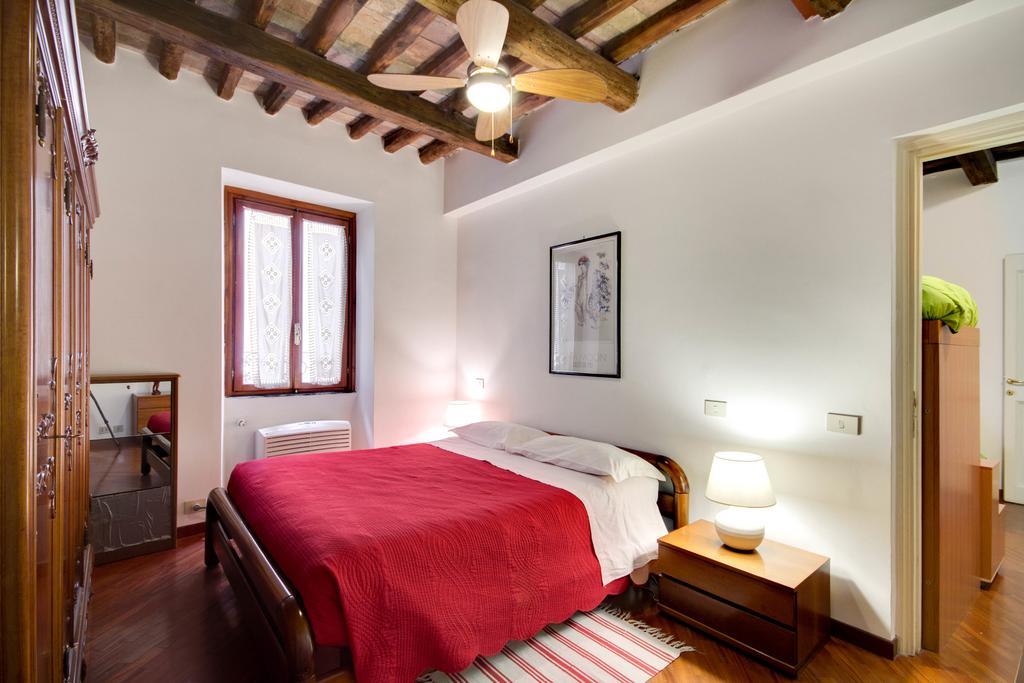 רומא Stunning Pantheon Apartment חדר תמונה